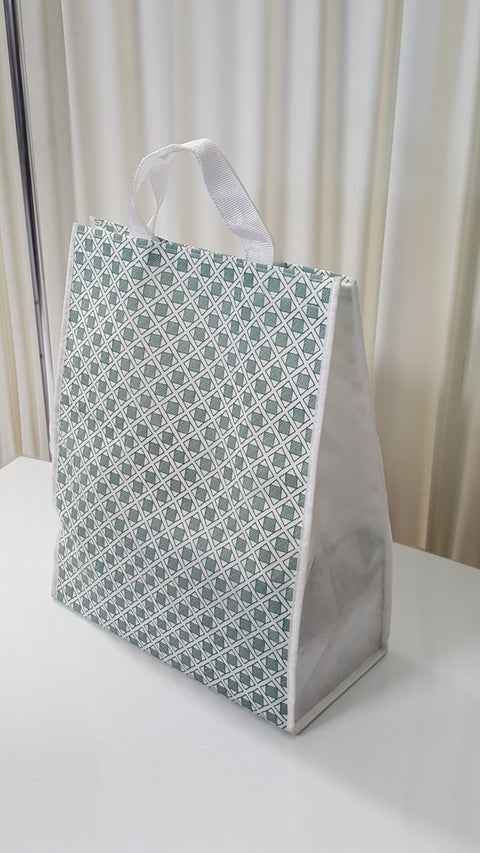 Green (Diamond) Pattern Carrying Bag with Velcro Enclosing 약가방